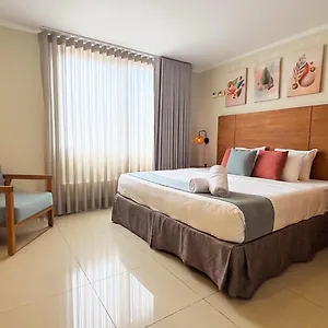 Hotel &, Willemstad