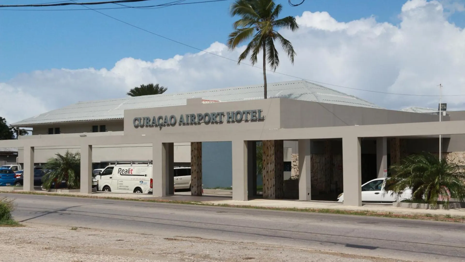 Curacao Airport Hotel Willemstad 3*,
